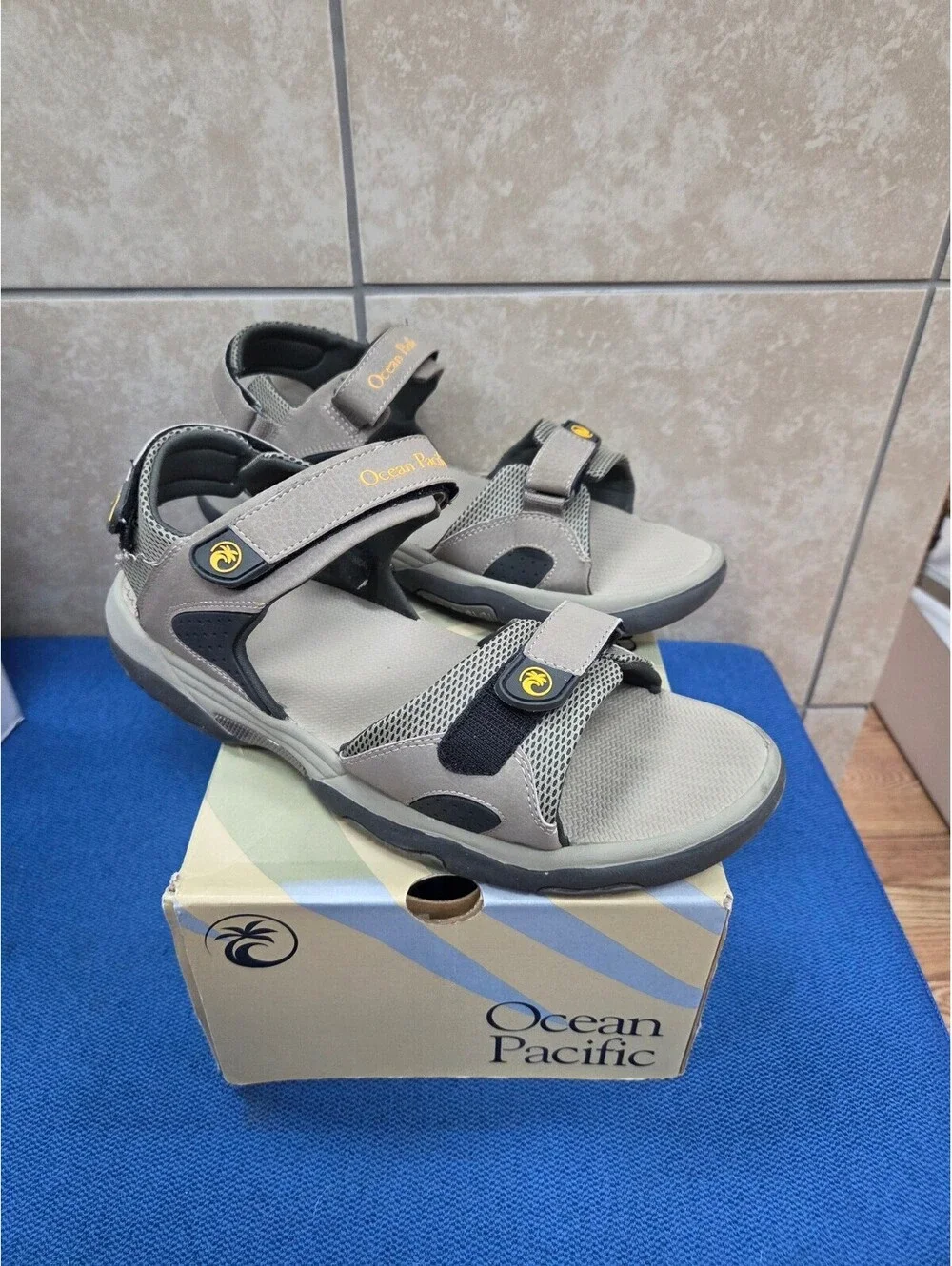 Ocean Pacific Men's Beige and Black Sport Sandals Size 12 NIB